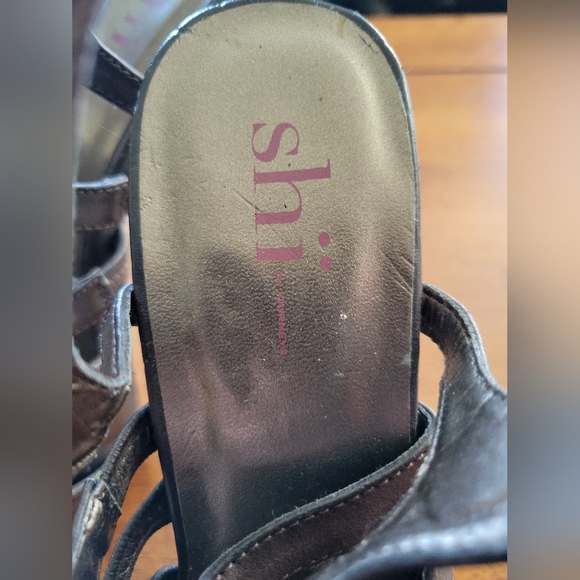 Shi by Journeys strappy  platform spike heels - Picture 4 of 16